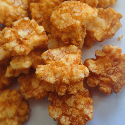 購入 Roated Senbeiの米砂糖の塩が付いているクラッカーによって焼かれるBBQのライス ケーキ online manufacture