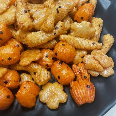 購入 日本の輸入された軽食の塩辛くおいしい偶然の米のクラッカー online manufacture