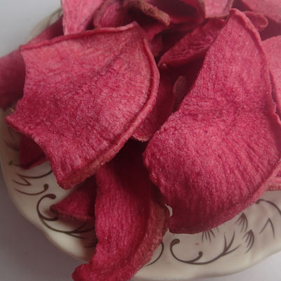 良い値段 真空によって揚げられている赤いカブの健康な野菜破片の軽食のシャキッとした赤いラディッシュの切れ オンライン