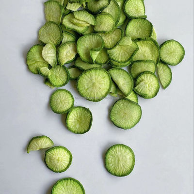 良い値段 緑のカブは根菜の破片の栄養価が高いはす根の破片をスライスする オンライン