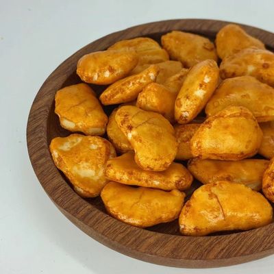 良い値段 アジア元の味の米のクラッカーの塩辛い米の軽食 オンライン