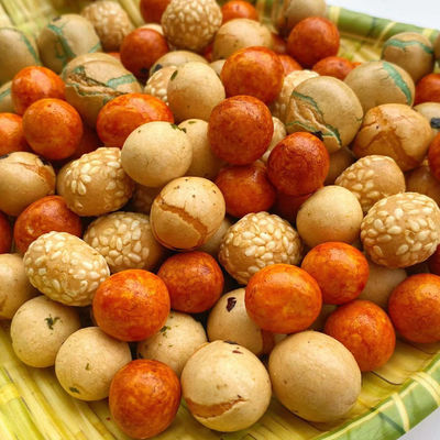 良い値段 良質のシャキッとした複数の風味を付けられたピーナツ クラッカーの健康な混合されたナットの軽食のぴりっとするゴマ ピーナツ オンライン