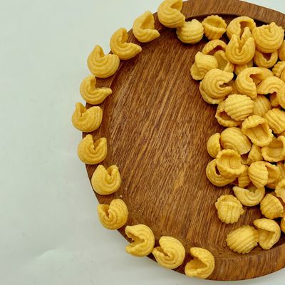 良い値段 辛口な半柔らかい米クレーカー スナック 穀物ベース 5kg 散装 迅速な噛み合わせ オンライン